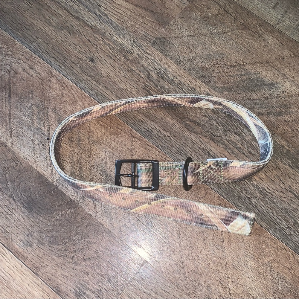 Camouflage dog collar